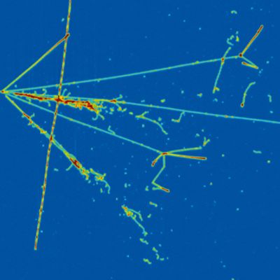  A 6 GeV charged pion (left) ejects a proton (top) from an argon nucleus in the single-phase ProtoDUNE detector at CERN